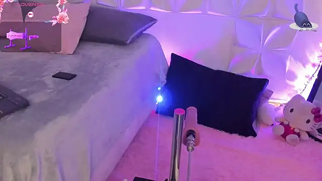 Snapshot of JuliethMoss chatting on November 29, 2025, 8:45 pm JuliethMoss online show from November 29, 2025, 8:45 pm