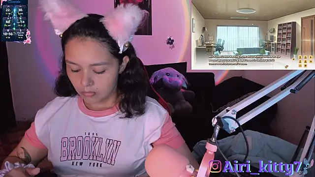 lila kitty81 online show from December 17, 2025, 6:14 pm