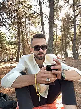 S-kt-et online show from September 24, 2025, 1:03 pm