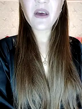 Viola3102 online show from December 22, 2025, 7:44 pm