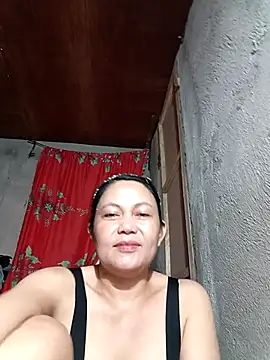 Everleigh mom online show from September 30, 2025, 10:42 am