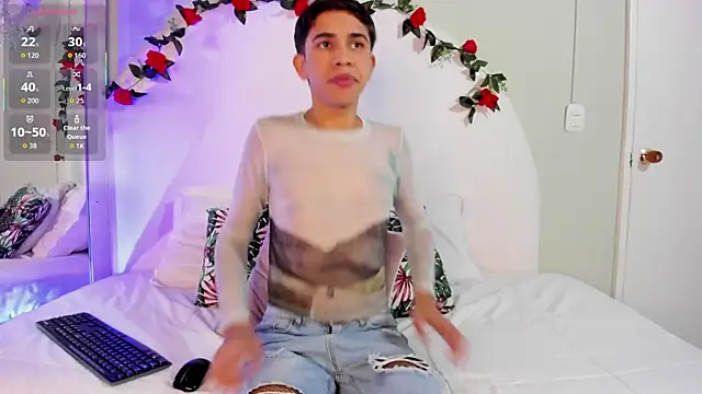 JoshuaSanzz online show from September 26, 2025, 4:49 am