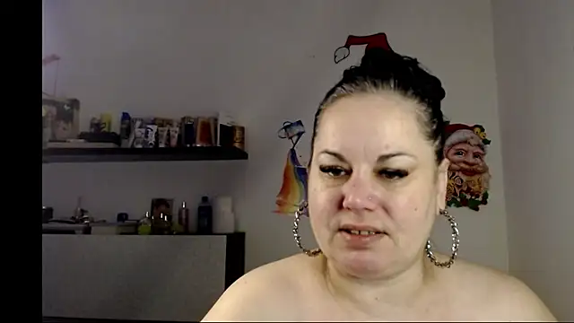 andreea2011 online show from February 14, 2026, 7:38 am