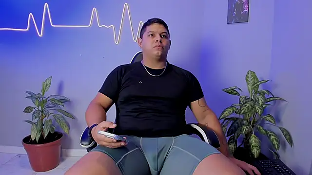 Maximus Steel online show from November 11, 2025, 11:54 am