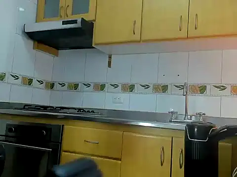 maira tf online show from November 7, 2025, 4:01 am