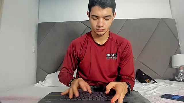 andrew colleman online show from October 7, 2025, 3:36 am