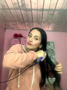 kataleya 29 online show from October 15, 2025, 2:06 pm