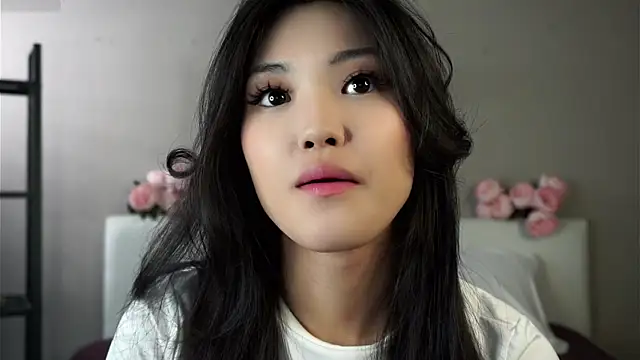 FancyEsten online show from September 19, 2025, 7:32 am