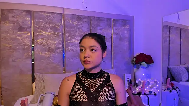 AbbyBeck online show from September 15, 2025, 12:27 pm