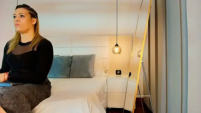 zarah andrew   online show from November 29, 2025, 1:47 pm