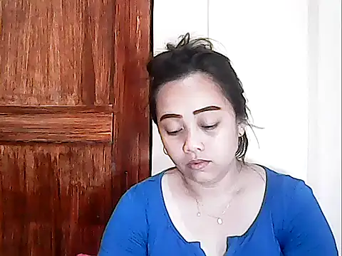 Pinay Chubby20 online show from April 13, 2026, 9:42 pm