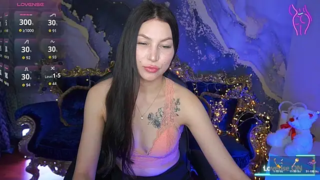 EliseVelour online show from March 26, 2026, 1:49 pm