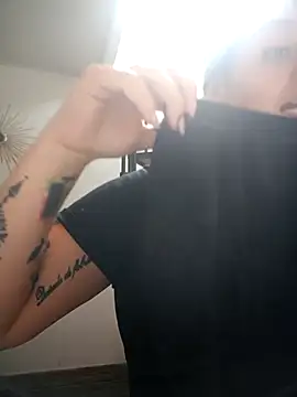 Fernandar2025 online show from March 28, 2026, 2:05 pm