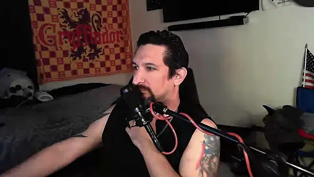 DevilPup75  online show from September 25, 2025, 1:15 pm