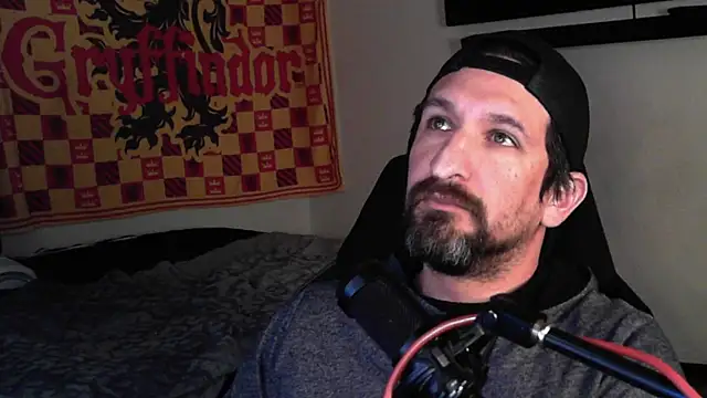 DevilPup75  online show from October 6, 2025, 3:48 am