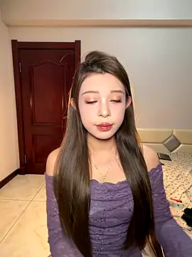 tuanzi125216 online show from November 13, 2025, 4:06 pm