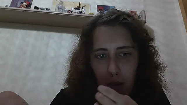 laxinna123 online show from October 6, 2025, 10:45 am