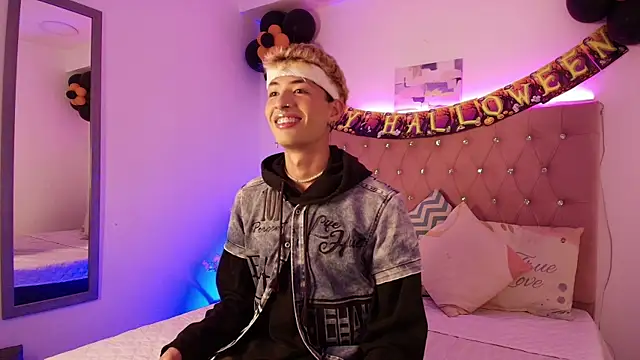 OzorioDany online show from October 15, 2025, 3:39 am