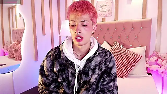 OzorioDany online show from April 22, 2026, 4:15 am