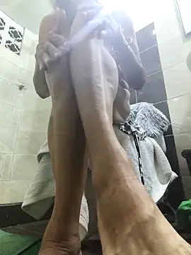 MaryeLunna online show from October 20, 2025, 12:55 am