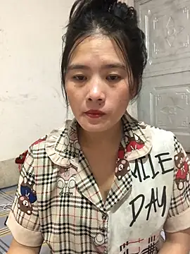 Maymay97 online show from October 1, 2025, 12:00 pm