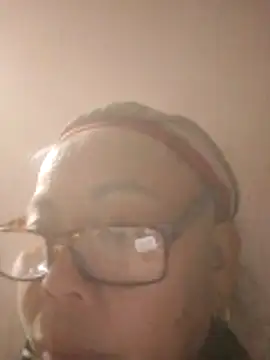 VangLe73 online show from February 19, 2026, 1:29 pm