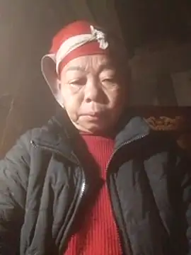 VangLe73 online show from February 22, 2026, 9:57 pm