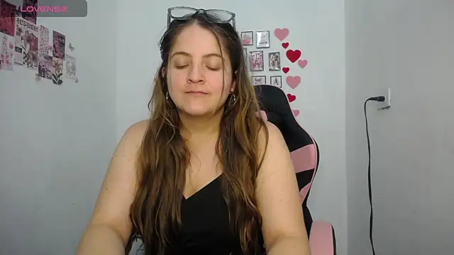 Pregnant Kloe online show from May 14, 2026, 10:27 pm
