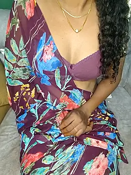 Tamilpallavi online show from November 18, 2025, 3:16 pm