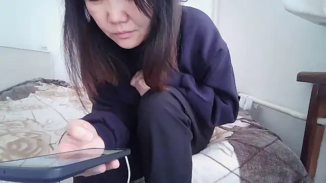 sakuradelreina online show from January 18, 2026, 5:44 am