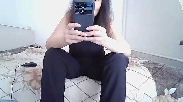 sakuradelreina online show from February 20, 2026, 4:42 am