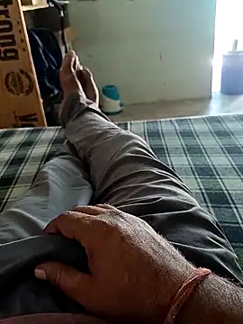 hard boy9455 online show from April 21, 2026, 6:20 am