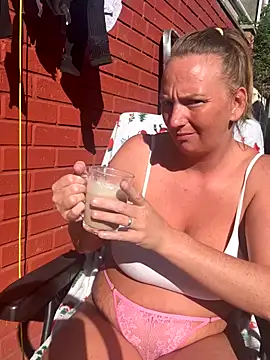 JustYourNormalCouple online show from September 30, 2025, 10:42 am