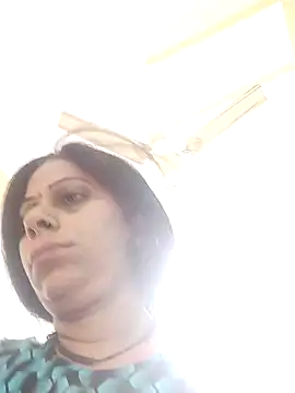 Snapshot of Soniya_Roy chatting on April 29, 2026, 1:53 am Soniya Roy online show from April 29, 2026, 1:53 am