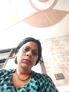 Snapshot of Soniya_Roy chatting on May 5, 2026, 9:50 am Soniya Roy online show from May 5, 2026, 9:50 am