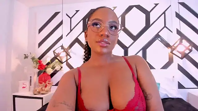 VictoriaKroft online show from March 9, 2026, 1:26 pm