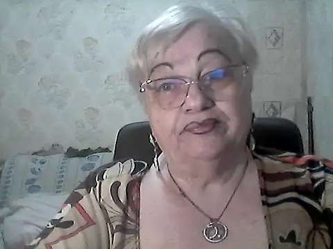 NatalieNorth online show from April 18, 2026, 7:29 pm