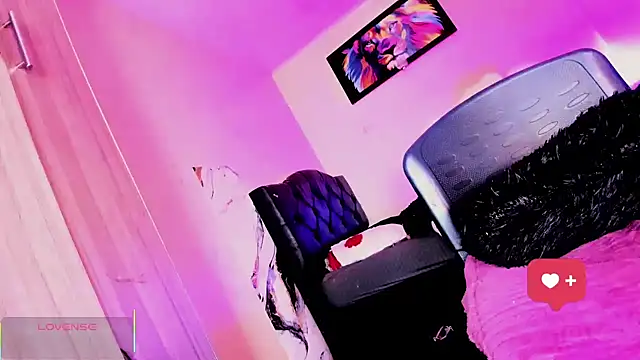 Rossedewitt  online show from April 15, 2026, 6:59 pm