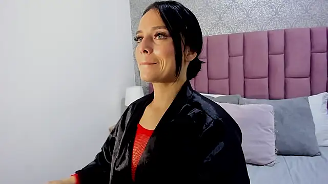 MartinaRizzi online show from November 28, 2025, 3:31 am