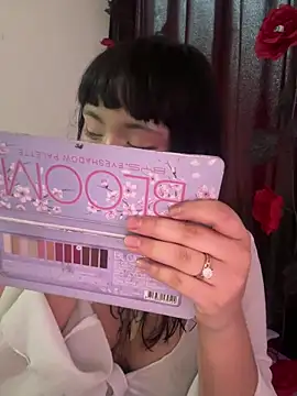 Kitty yukimura online show from September 27, 2025, 9:31 pm