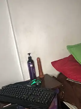 luisahot 9727 online show from November 19, 2025, 7:19 am