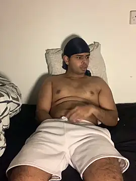 Snapshot of msoruchi chatting on February 23, 2026, 9:56 pm msoruchi online show from February 23, 2026, 9:56 pm