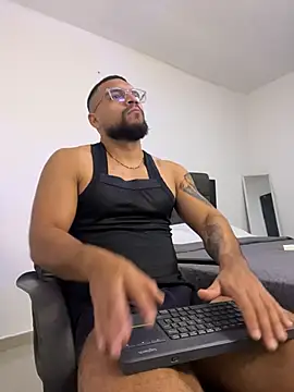 vincentjaxon online show from October 21, 2025, 12:39 pm