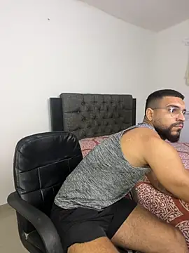 vincentjaxon online show from November 14, 2025, 10:25 am