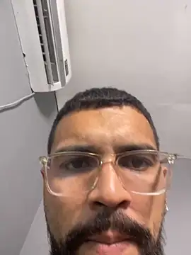 vincentjaxon online show from April 2, 2026, 5:10 pm