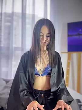 Sofi Leal online show from April 20, 2026, 11:57 am