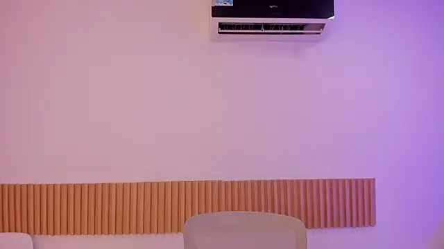 Snapshot of OliviaSweett chatting on January 12, 2026, 5:40 pm OliviaSweett online show from January 12, 2026, 5:40 pm