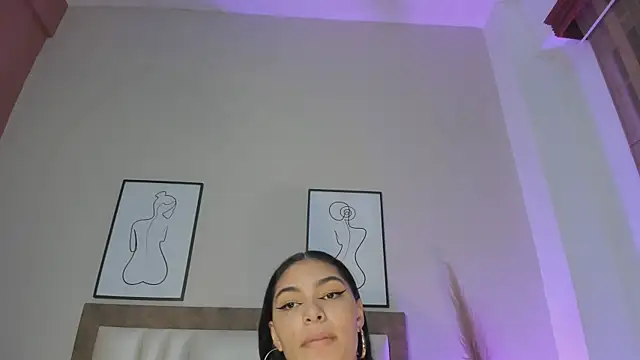 LunaAspen  online show from September 12, 2025, 5:57 pm