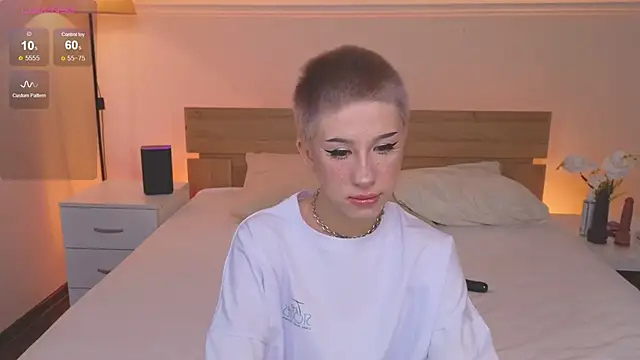 Necucub online show from October 9, 2025, 3:59 am