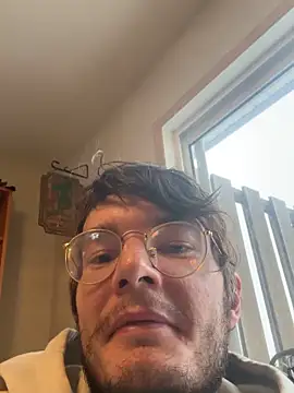 Hungboxer69 online show from December 5, 2025, 8:49 pm